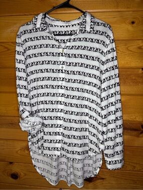 FRENCHIES!!!Jane and Delancey White Blouse with Black Print